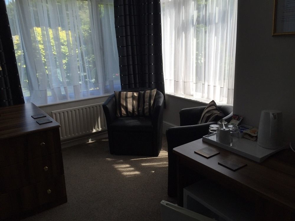 Kenmore Guest House Ръстингтън Екстериор снимка